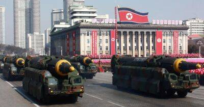 "Без всякого страха": КНДР угрожает применить ядерное оружие из-за учений Южной Кореи и США