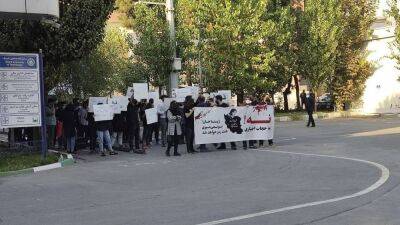 Протесты в Иране: силовики пытаются подавить выступления