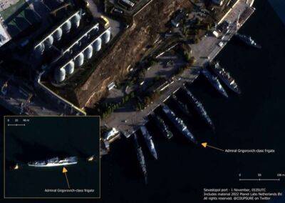 Опубліковано супутникові знімки пошкоджених кораблів Чорноморського флоту (ФОТО)