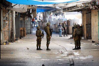 Избитая солдатка, жительница Хеврона, подала жалобу на погромщиков - news.israelinfo.co.il - Израиль - Хеврон