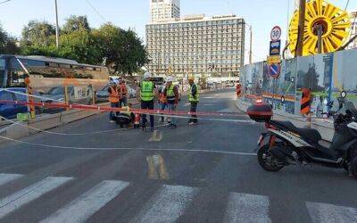 В центре Тель- Авива на дороге образовалась воронка, движение перекрыто