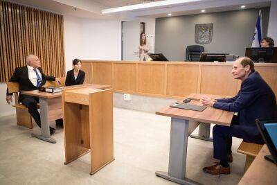 Суд приговорил Эхуда Ольмерта к выплате компенсации за клевету на семейство Нетаниягу