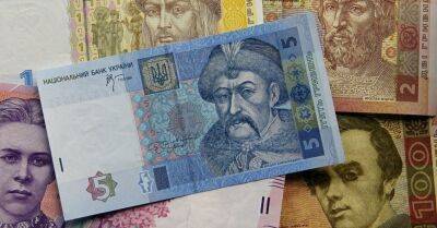 Во второй половине декабря Латвия прекратит менять гривны на евро по курсу Нацбанка Украины