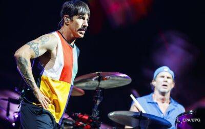 Солиста Red Hot Chili Peppers заметили в компании украинской актрисы