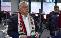 Скандал із шарфом Орбана: прем&#8217;єр Угорщини попросив не змішувати футбол із політикою