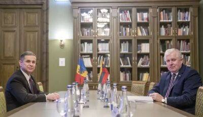 Министр обороны Литвы и молдавский коллега договорились укреплять военное сотрудничество