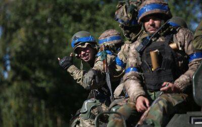 Паніка у Криму та оборона на Донбасі: актуальні карти боїв