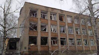 Враг обстрелял Купянск: повреждены жилой дом, поликлиника и школа, есть жертвы