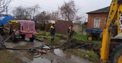 Девять повреждений устранили в Харькове на трубопроводах