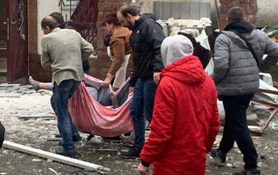 В Киеве при ракетном ударе погибли три человека