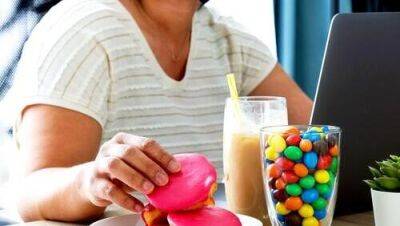Можно ли диабетикам есть сладкое: профессор развенчивает 3 мифа