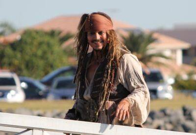 Актёр Джонни Депп принял решение сняться в шестой части саги о пиратах