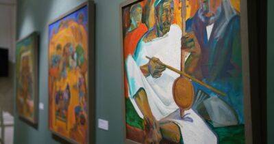 Туркменский музей открыл выставку с образцами таджикской живописи