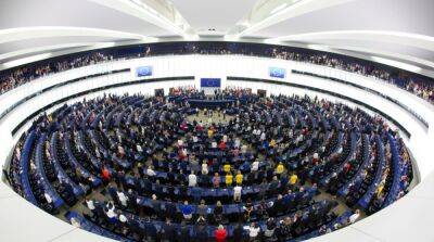 Европарламент одобрил предоставление Украины 18 млрд евро на 2023 год