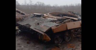 Артиллерия ВСУ накрыла колонну ВС РФ, включая самый технологичный Т-90М "Прорыв" (видео)
