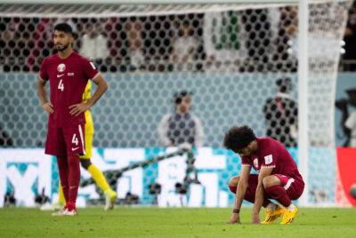 Катар — первая сборная-хозяйка ЧМ, которая уступила в двух стартовых матчах