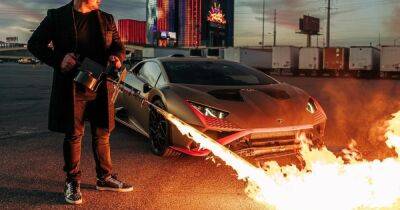 Блогер поджег эксклюзивный Lamborghini за $330 тысяч ради лайков в Instagram (видео)