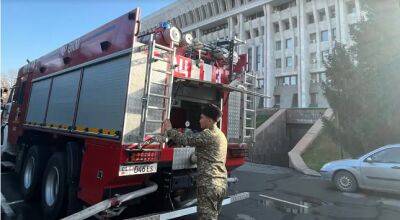 В подвале здания парламента Кыргызстана произошел пожар