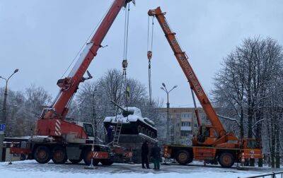 В Хмельницком снесли танк-памятник