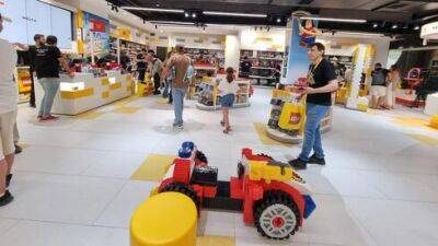 В Бен-Гурионе открылся магазин LEGO: выгодно ли там покупать