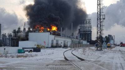 В Сибири горел крупнейший нефтеперерабатывающий завод