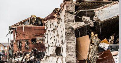 Ракетный удар по Днепру: из-под завалов достали погибшего