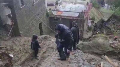 Через аномальні зливи на італійському острові зійшли зсуви – є жертви (відео) - lenta.ua - Украина - Італія