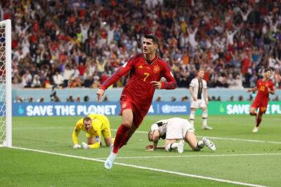 Альваро Морат - Мануэль Нойер - Мората — первый испанец, забивавший после выхода на замену дважды подряд в матчах чемпионата мира - sportarena.com - Германия - Япония - Испания - Катар - Коста Рика