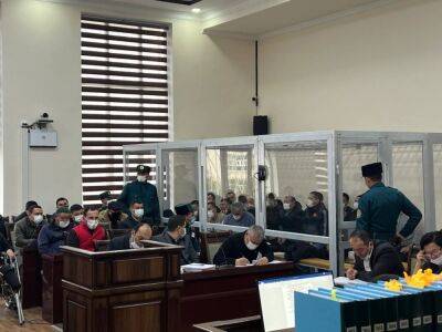 Суд озвучил обвинения 22 узбекистанцам, проходящим по делу о беспорядках в Нукусе