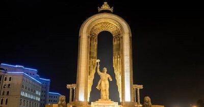 В Душанбе после реконструкции для посещения откроется музей под памятником Исмоили Сомони
