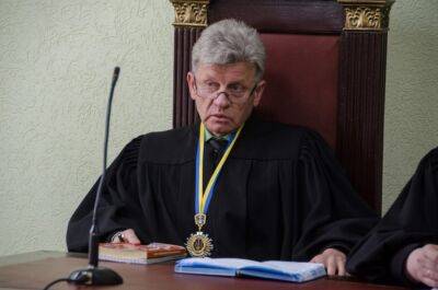 Суд продлил обязанности подозреваемого судьи из Ивано-Франковской области