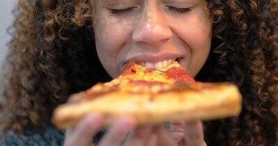 Ученые нашли способ сделать пиццу и пирожные полезными: поможет один ингредиент