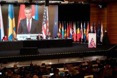 Саммит НАТО в Бухаресте: "Мы не можем позволить Путину победить"