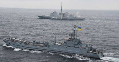 Украинский десантный корабль "Юрий Олефиренко" нанес удары по позициям ВС РФ (видео)