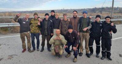 Более 100 украинских военных вернули из плена: среди них 74 защитника "Азовстали" (фото, видео)