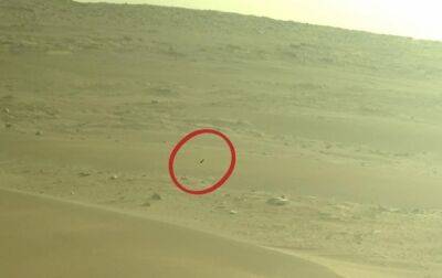 В небе Марса заметили странную черную точку - korrespondent.net - Украина