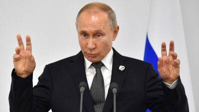 Путин: "Нужно выселять людей из трущоб". Он говорит это 7-й раз за 15 лет
