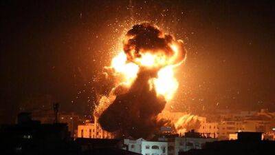 Израиль впервые с августа нанес удары по сектору Газа – подробности