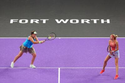 Людмила Киченок уступила во втором матче парного разряда Итогового турнира WTA