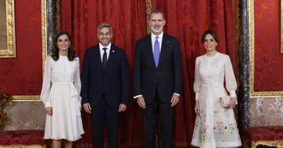 Королева Летиция встретилась с президентом и первой леди Парагвая