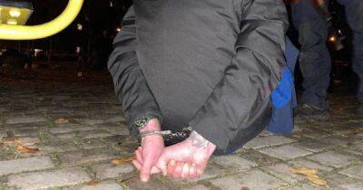 Взрыв среди многоэтажек: в Ровно мужчина подорвал боеприпас прямо на детской площадке (фото)