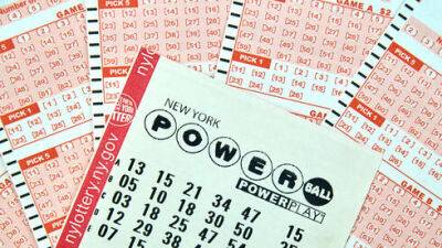 Историческая лотерея: кто получит 1,6 миллиарда долларов