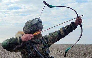 Россия отправляет на фронт солдат с луками и стрелами