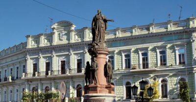 Деколонизация в действии: большинство одесситов поддержали снос памятника Екатерине