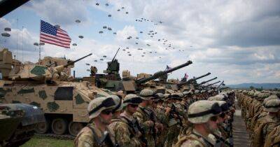 Байден готовится отправить американские войска в Украину, — полковник США (видео)