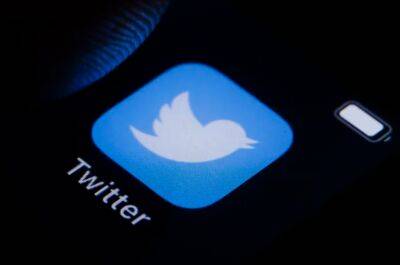 Twitter уволил 50% сотрудников