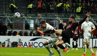 От героя до неудачника одна минута: нападающий Милана получил удаление за празднование гола