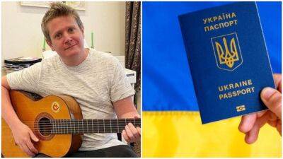 Актер "Дизель Шоу" Евгений Сморыгин сдал экзамен для получения гражданства Украины