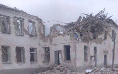 Росіяни обстріляли звільнене село у Херсонській області: пошкоджено школу