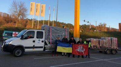 "Теплые объятия для украинцев": из Литвы прибыла первая партия генераторов